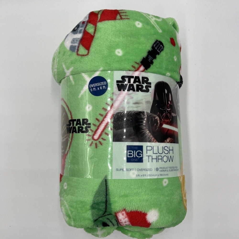 The Big One Supersoft Oversized Star Wars Holiday Green Throw 5ft x 6ft